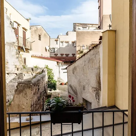 Apartment Luminoso Ai Quattro Canti Palermo