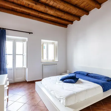 Luminoso Ai Quattro Canti Palermo