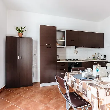Luminoso Ai Quattro Canti Apartment *